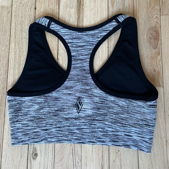 SKECHERS Seamless Racerback Sports Bra Nwt - Picture 2 of 3
